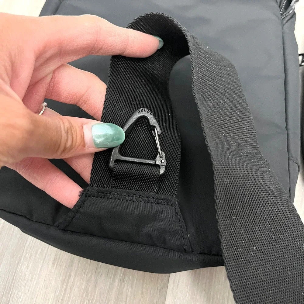 Adidas Black Recycled Polyester Crossbody Sling Backpack Bag in OS